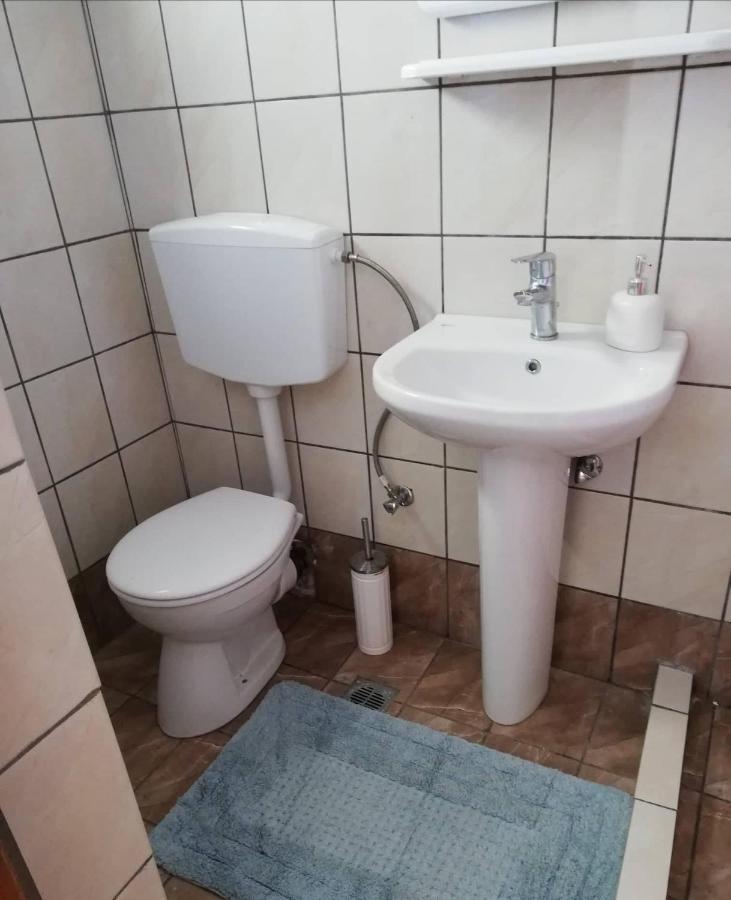 Hotel Apelati Keri Exteriér fotografie