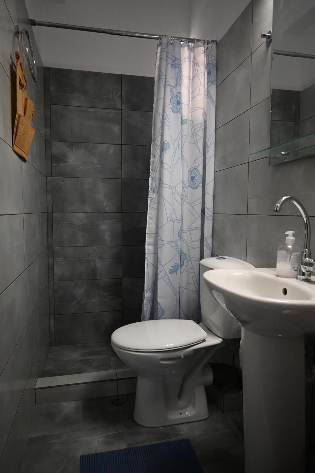 Hotel Apelati Keri Exteriér fotografie